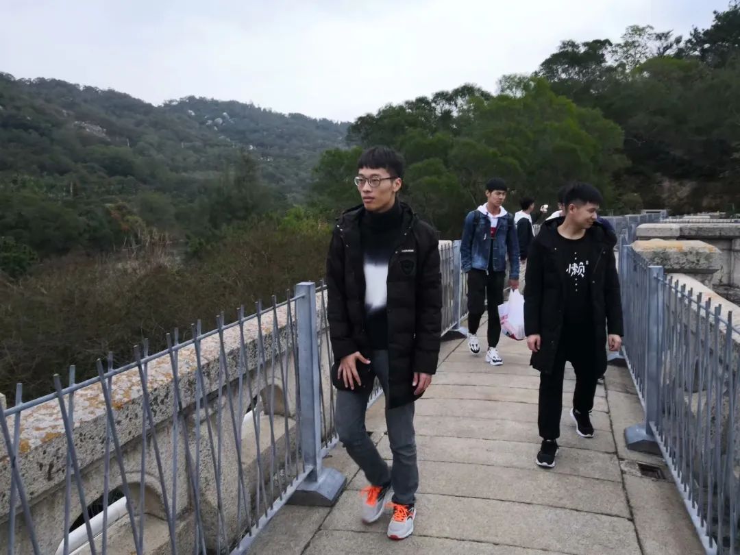 传一科技