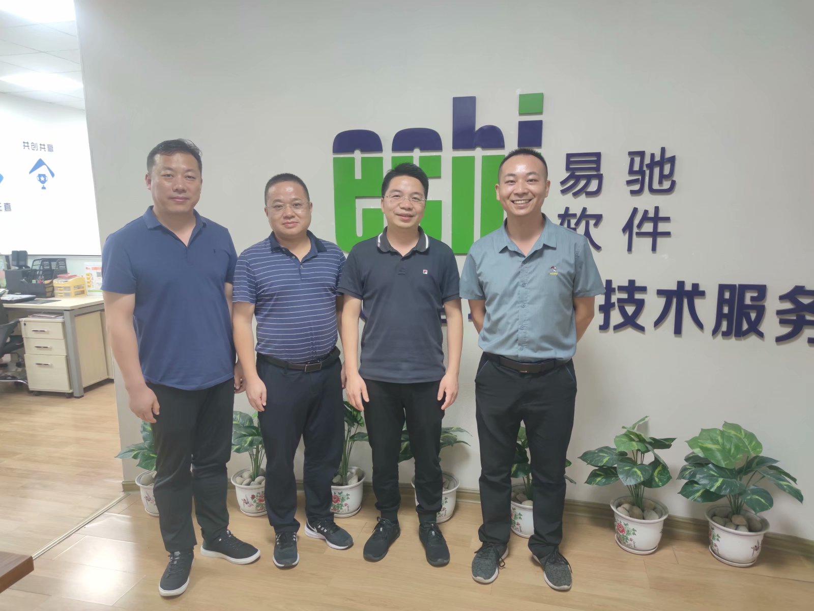 传一科技